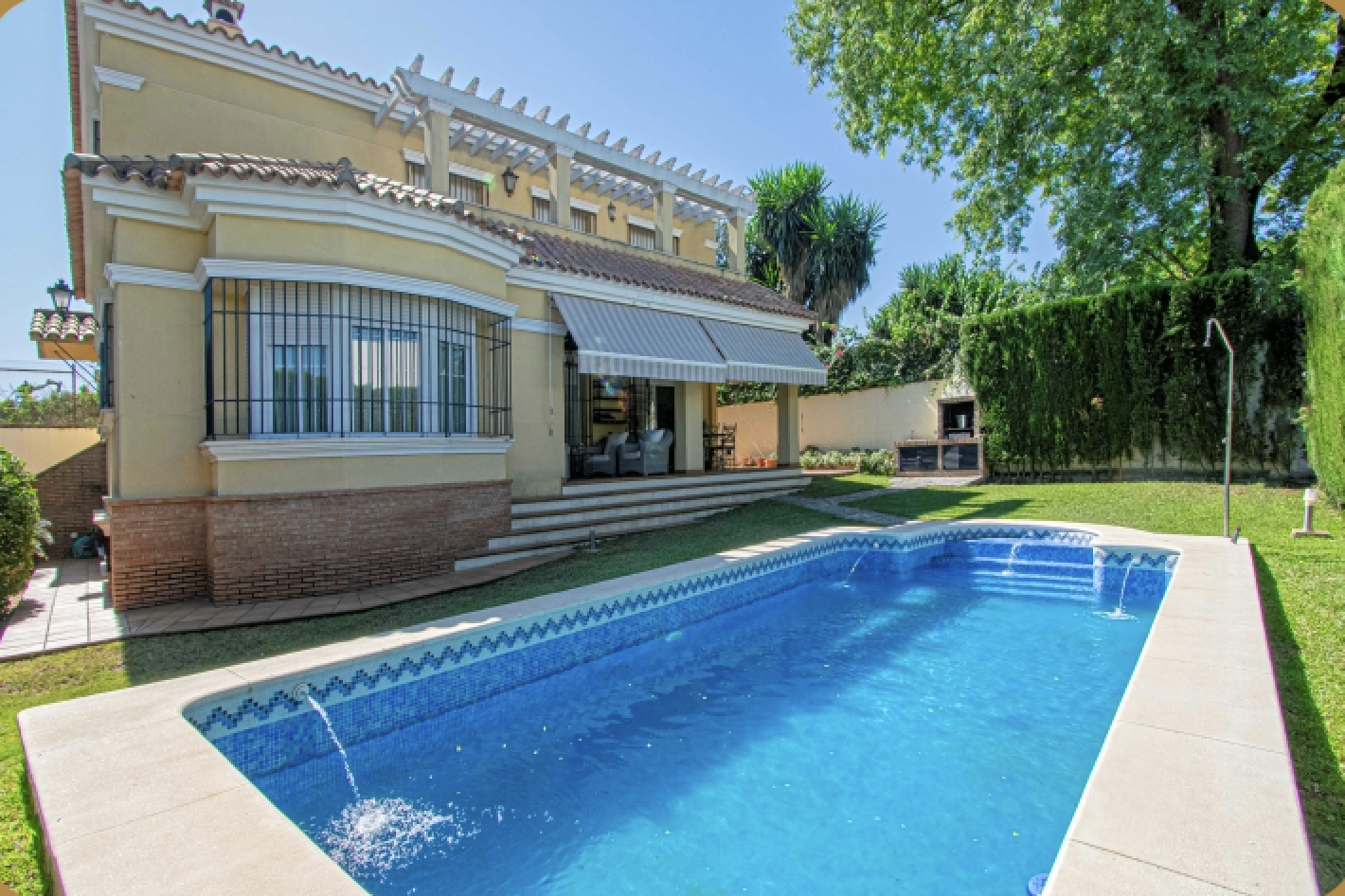 Sevilla 2000 - Luxury Homes